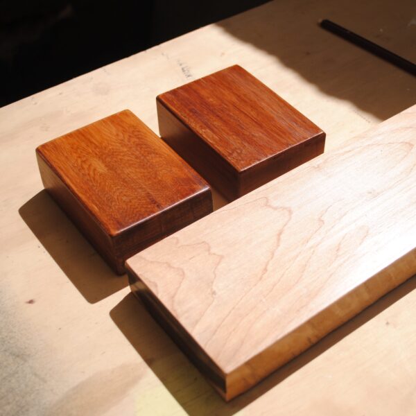 acabados para la madera Muestras de madera con aceite cera y deco aplicados
